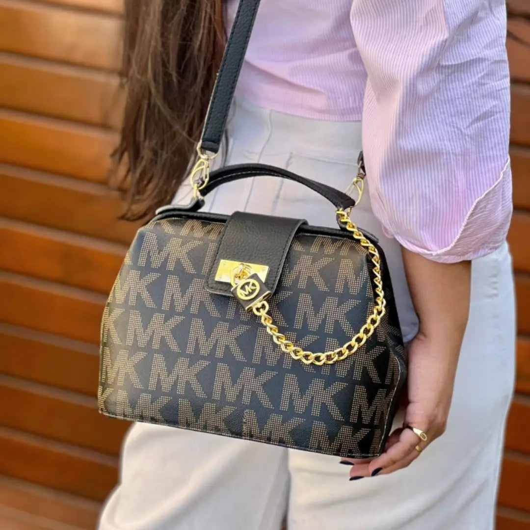 Bolsa Michael Kors Baú Transversal com Corrente